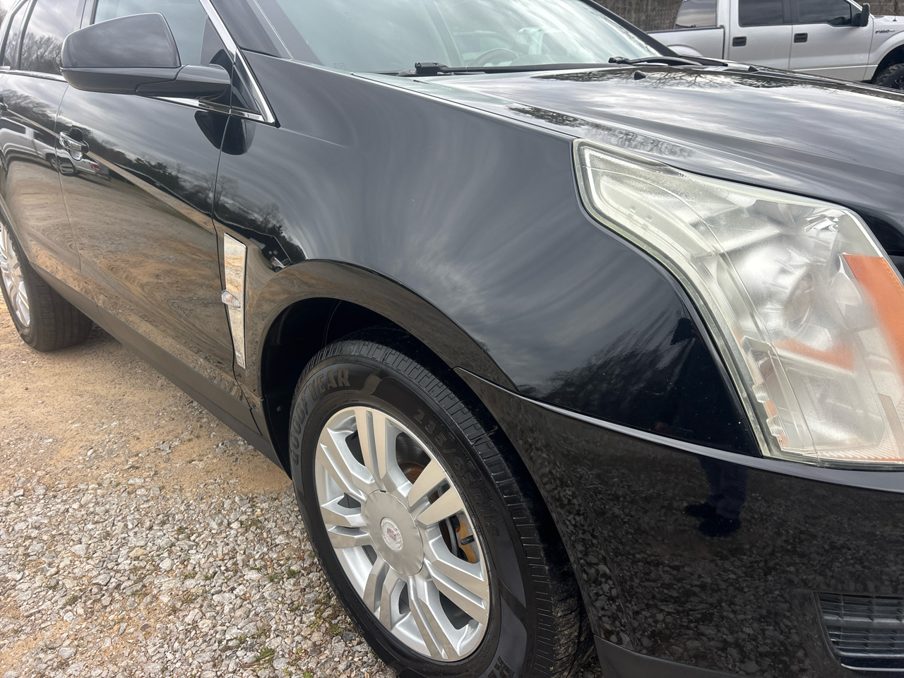 Cadillac SRX Luxury Collection 2011