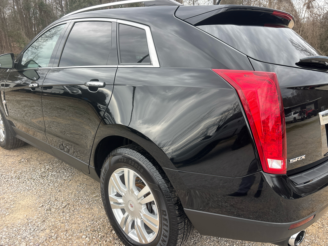 Cadillac SRX Luxury Collection 2011
