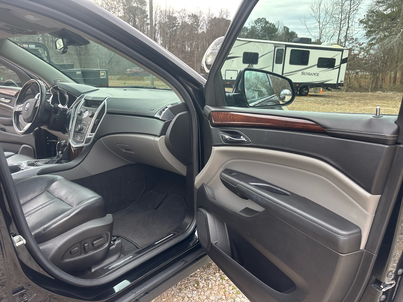 Cadillac SRX Luxury Collection 2011