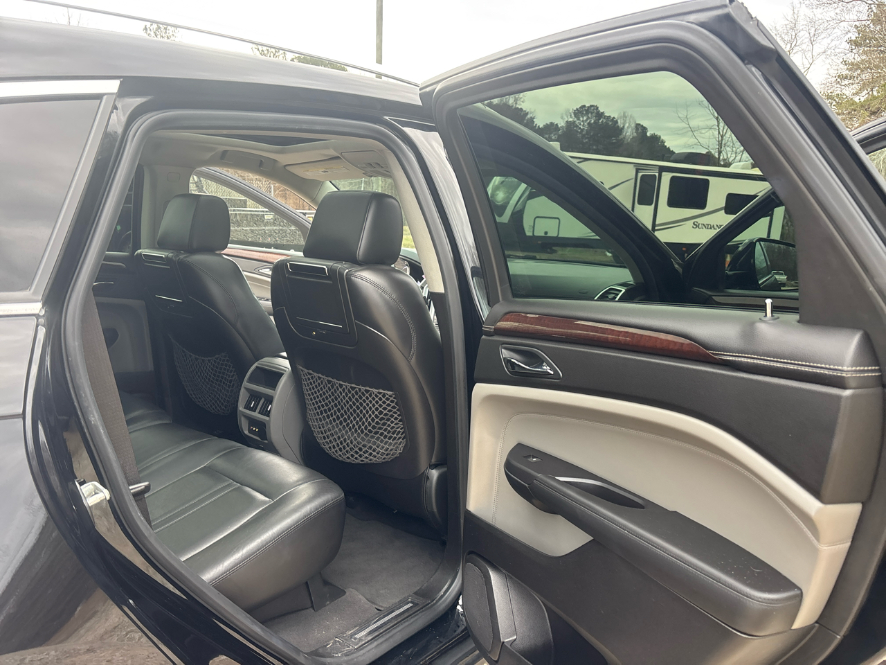 Cadillac SRX Luxury Collection 2011