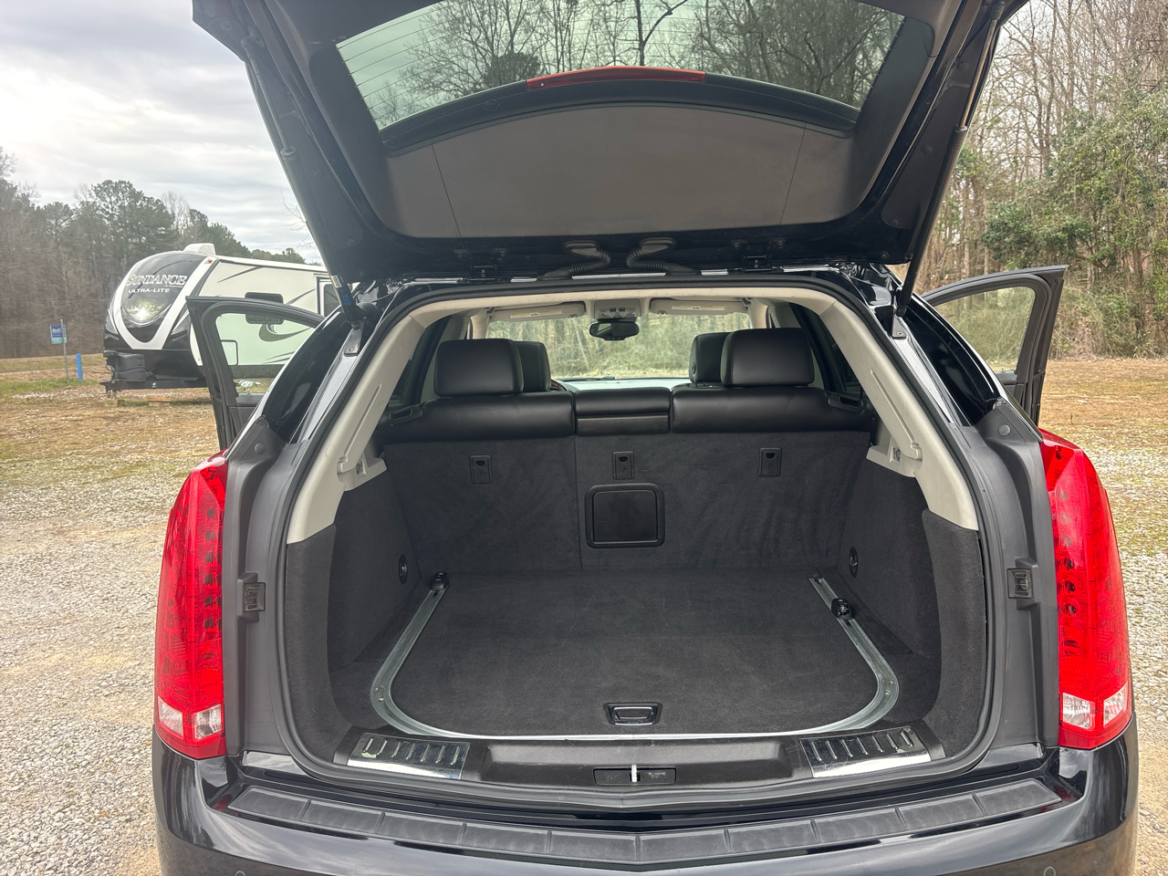 Cadillac SRX Luxury Collection 2011