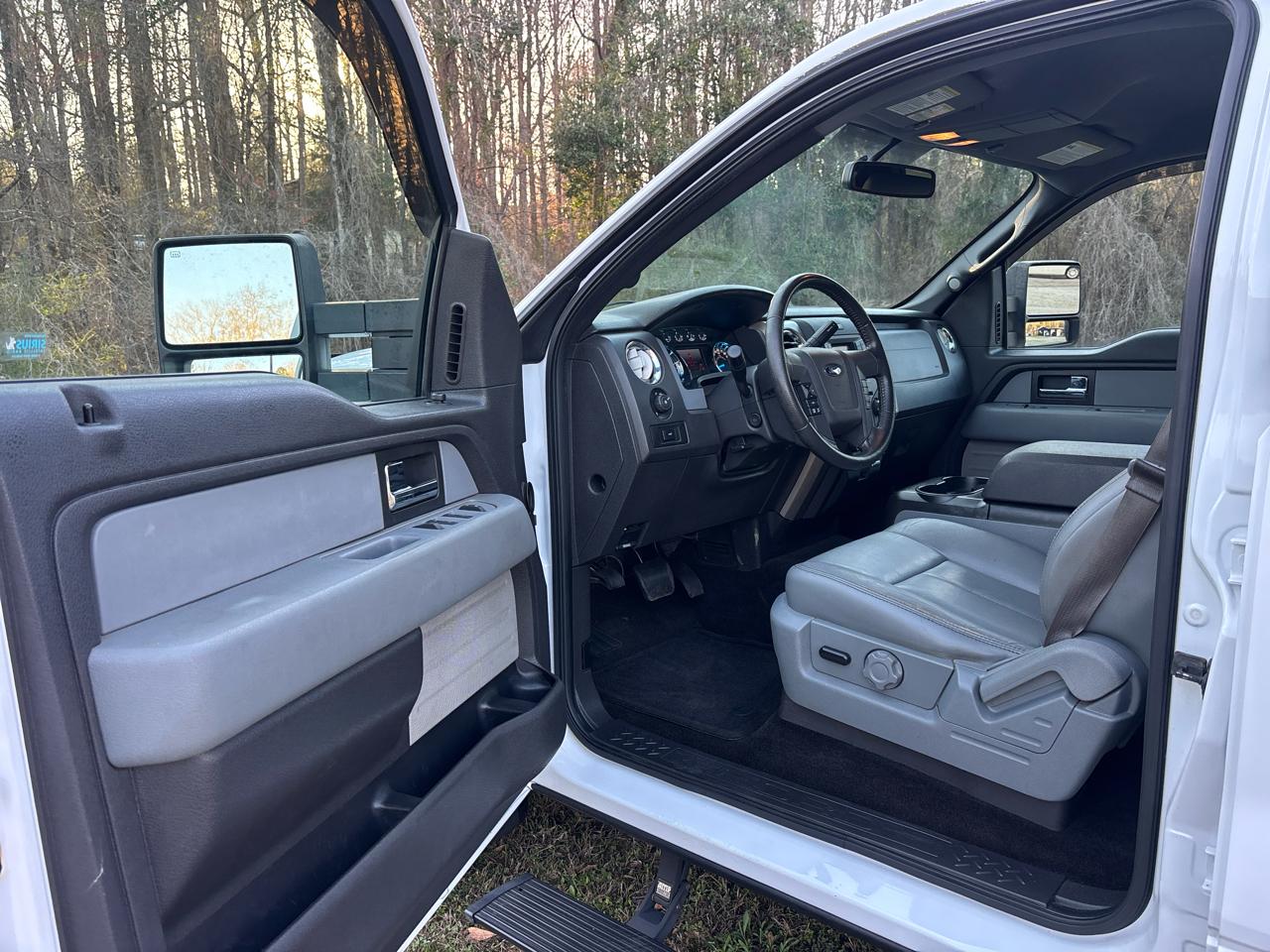 Ford F-150 4WD SuperCrew 150" XLT 2014