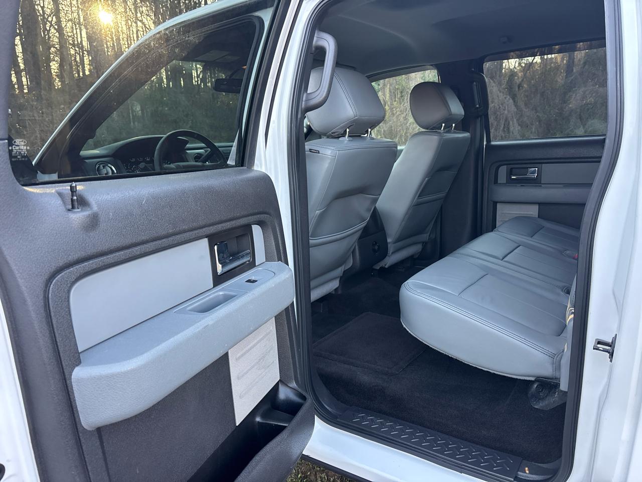 Ford F-150 4WD SuperCrew 150" XLT 2014