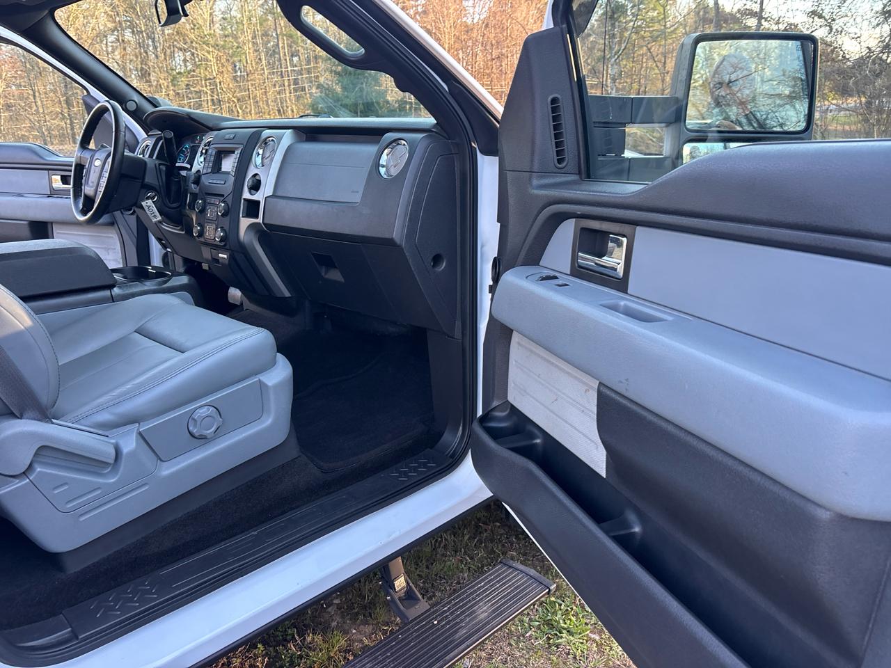 Ford F-150 4WD SuperCrew 150" XLT 2014