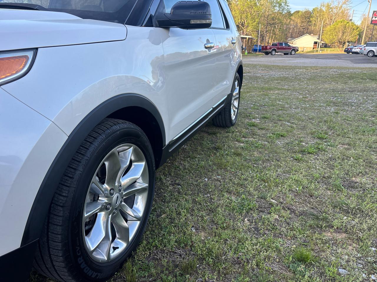 Ford Explorer XLT FWD 2012