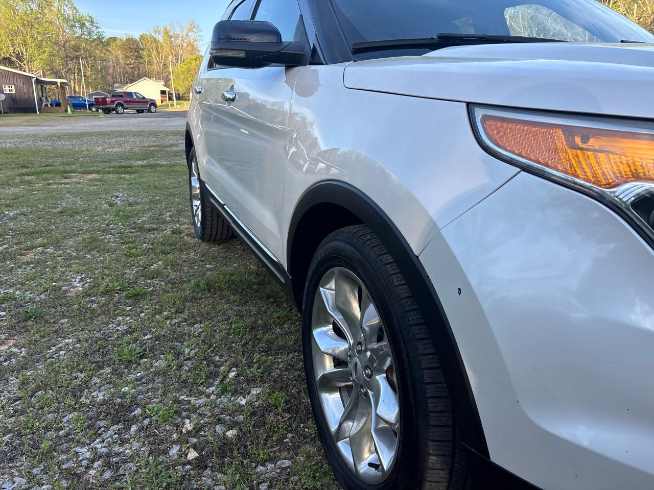 Ford Explorer XLT FWD 2012