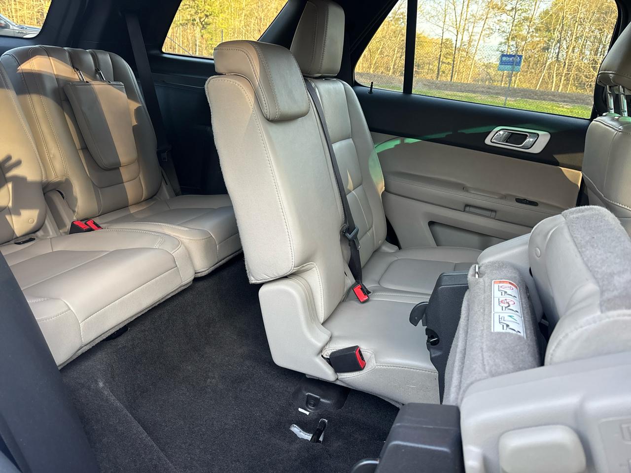 Ford Explorer XLT FWD 2012