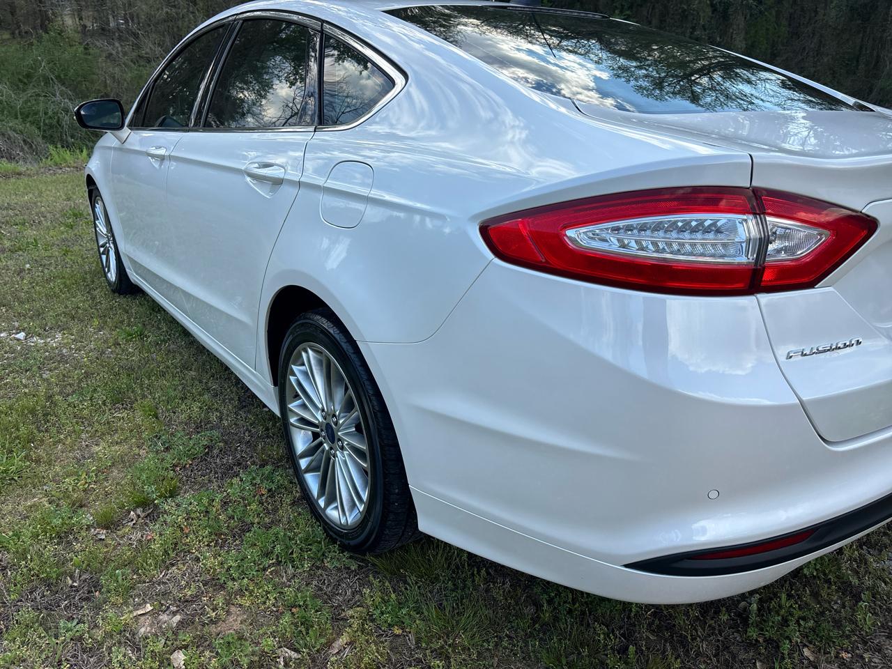 Ford Fusion SE 2016