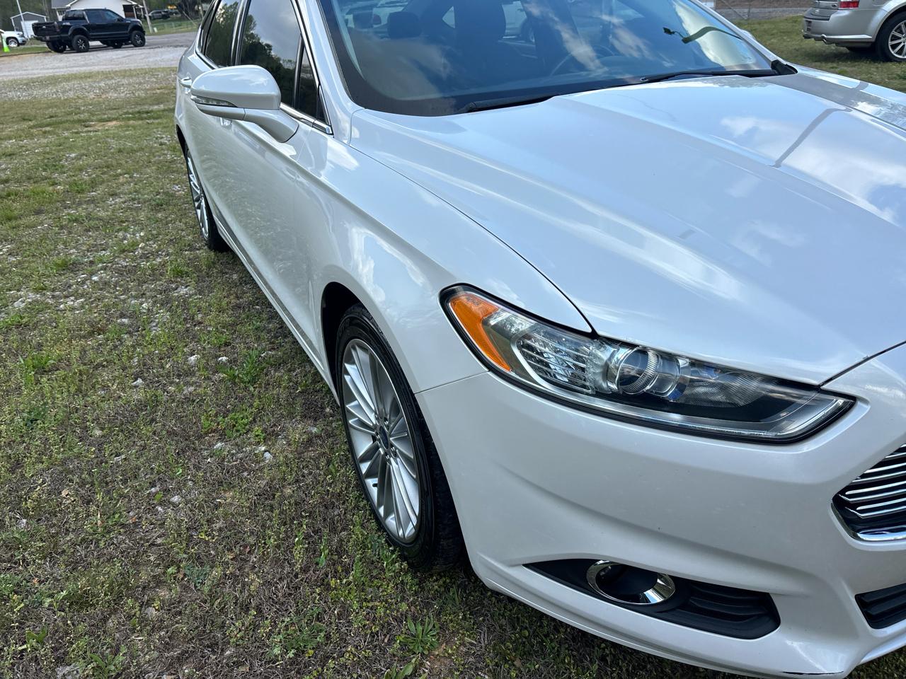 Ford Fusion SE 2016
