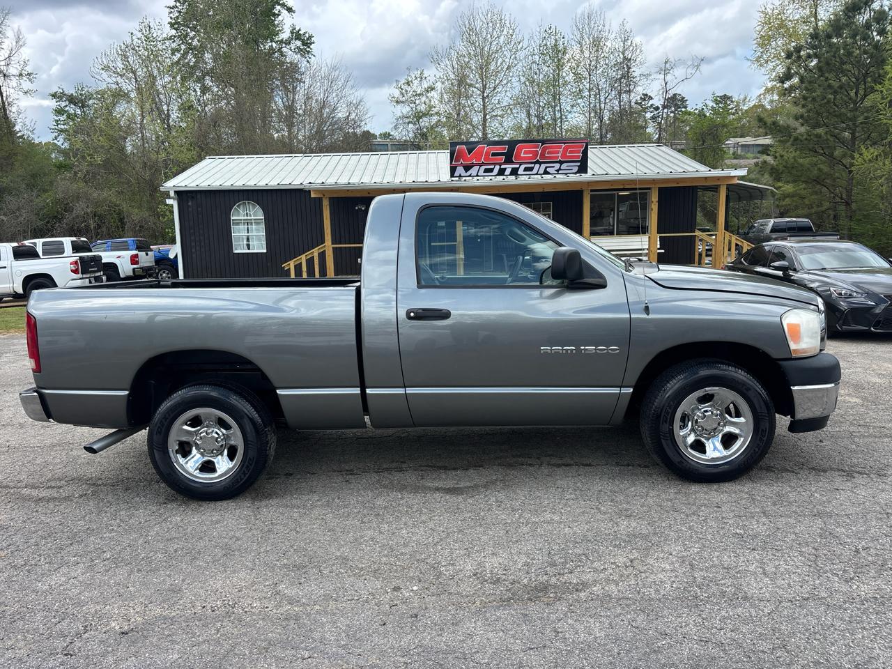 Dodge Ram 1500 Laramie 2WD 2006