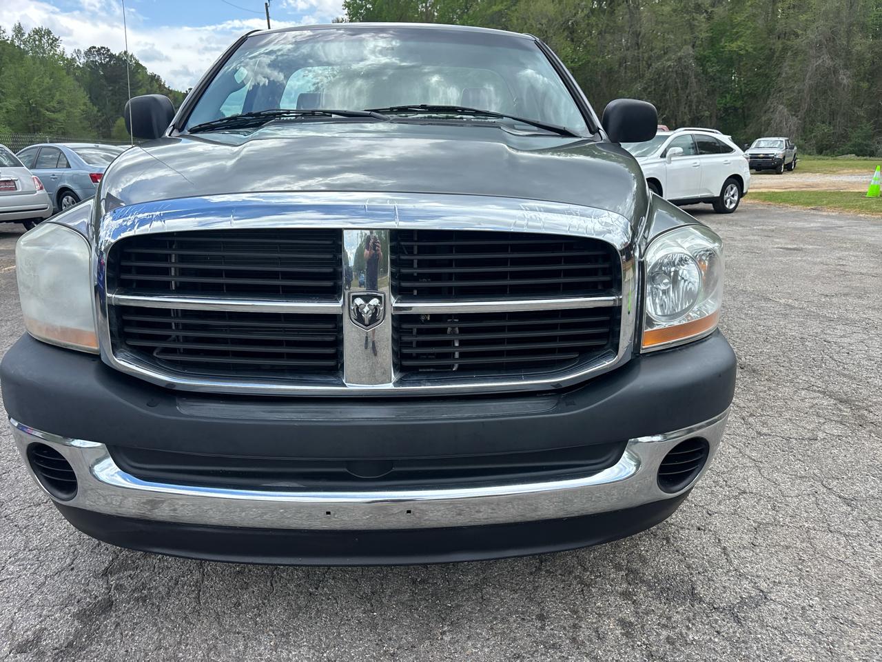 Dodge Ram 1500 Laramie 2WD 2006