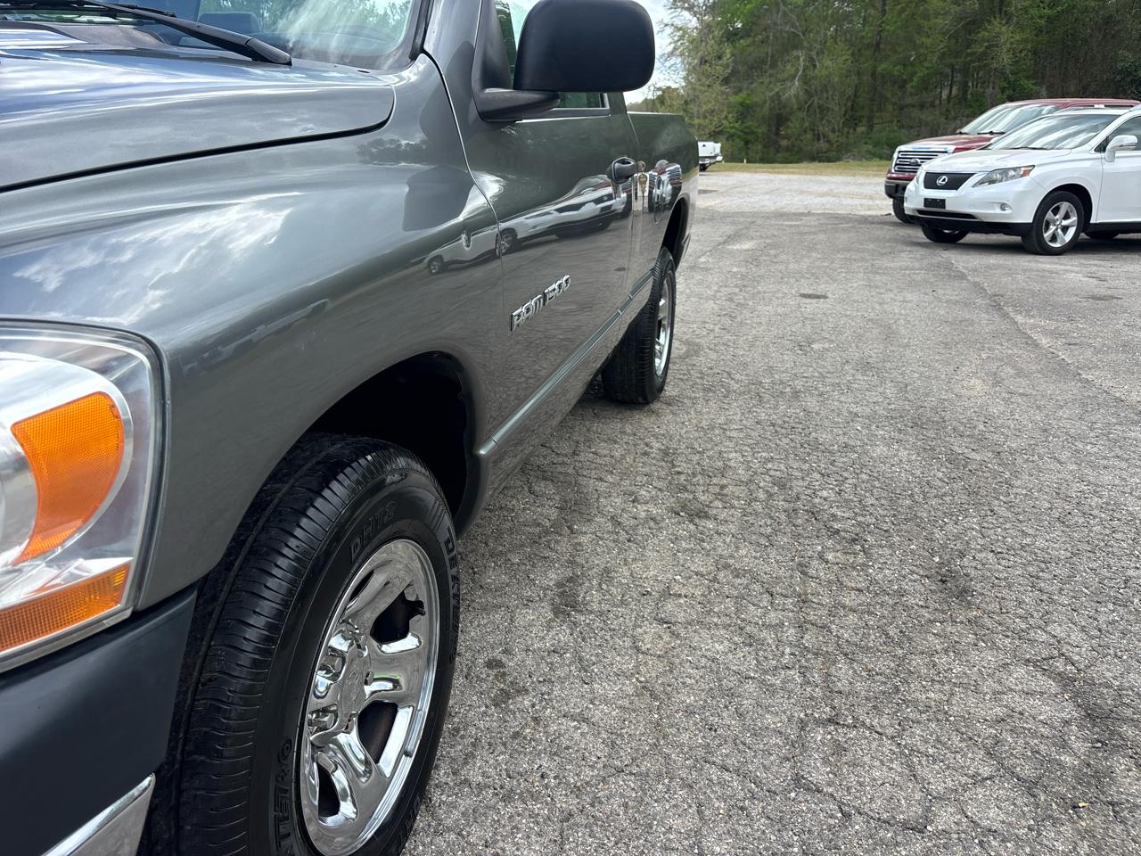 Dodge Ram 1500 Laramie 2WD 2006