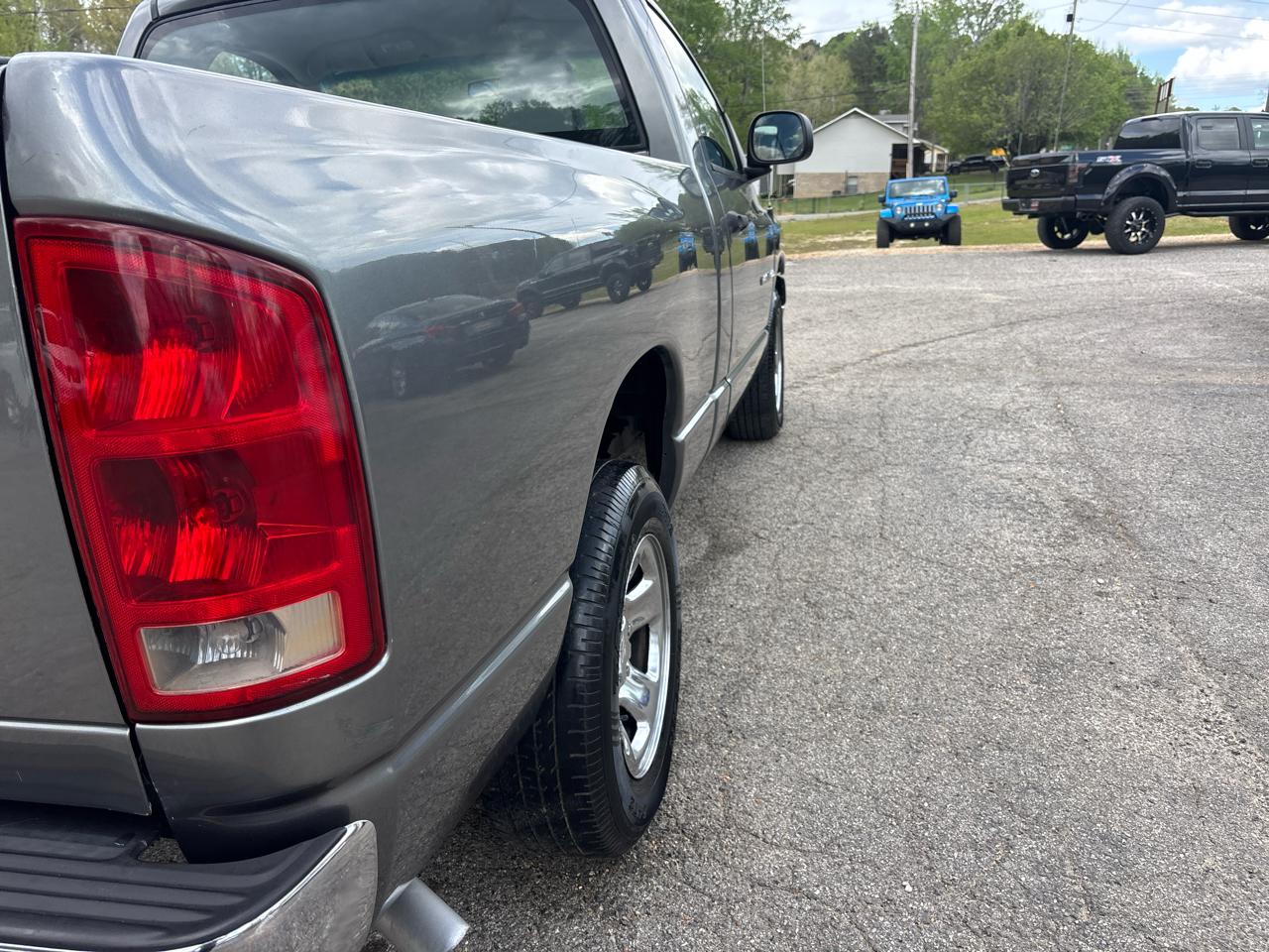 Dodge Ram 1500 Laramie 2WD 2006