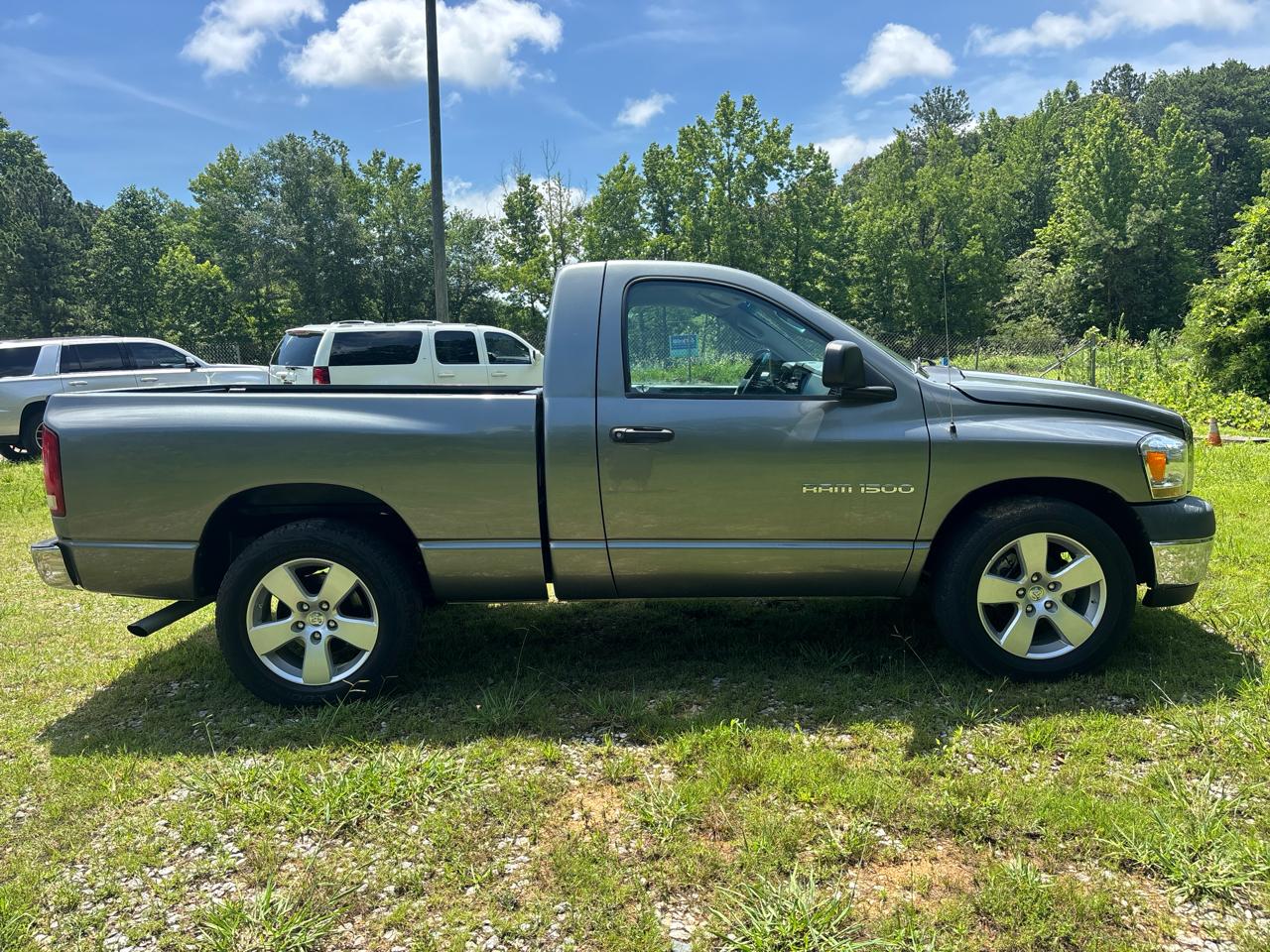 Dodge Ram 1500 Laramie 2WD 2006