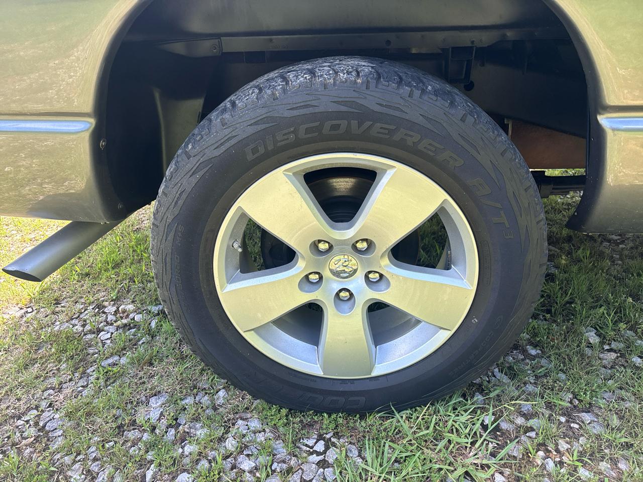 Dodge Ram 1500 Laramie 2WD 2006