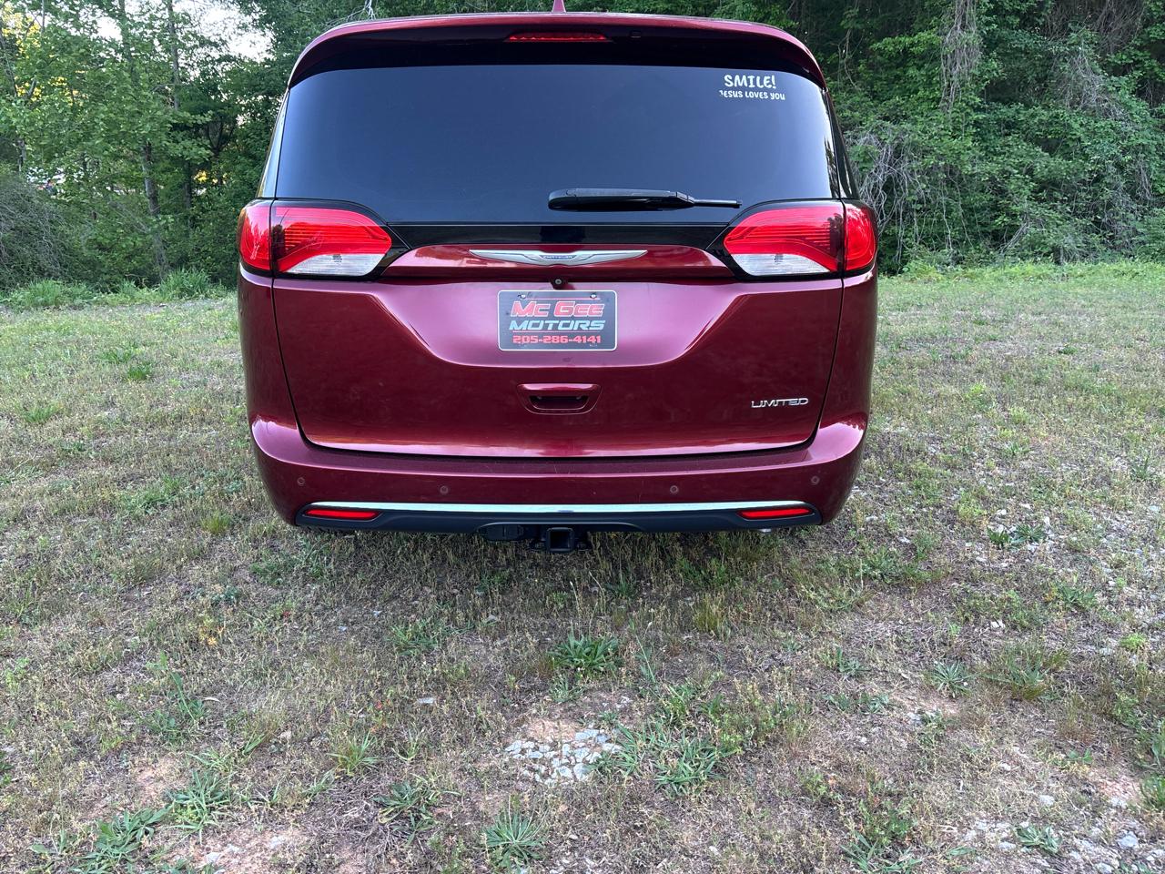 Chrysler Pacifica Limited 2017