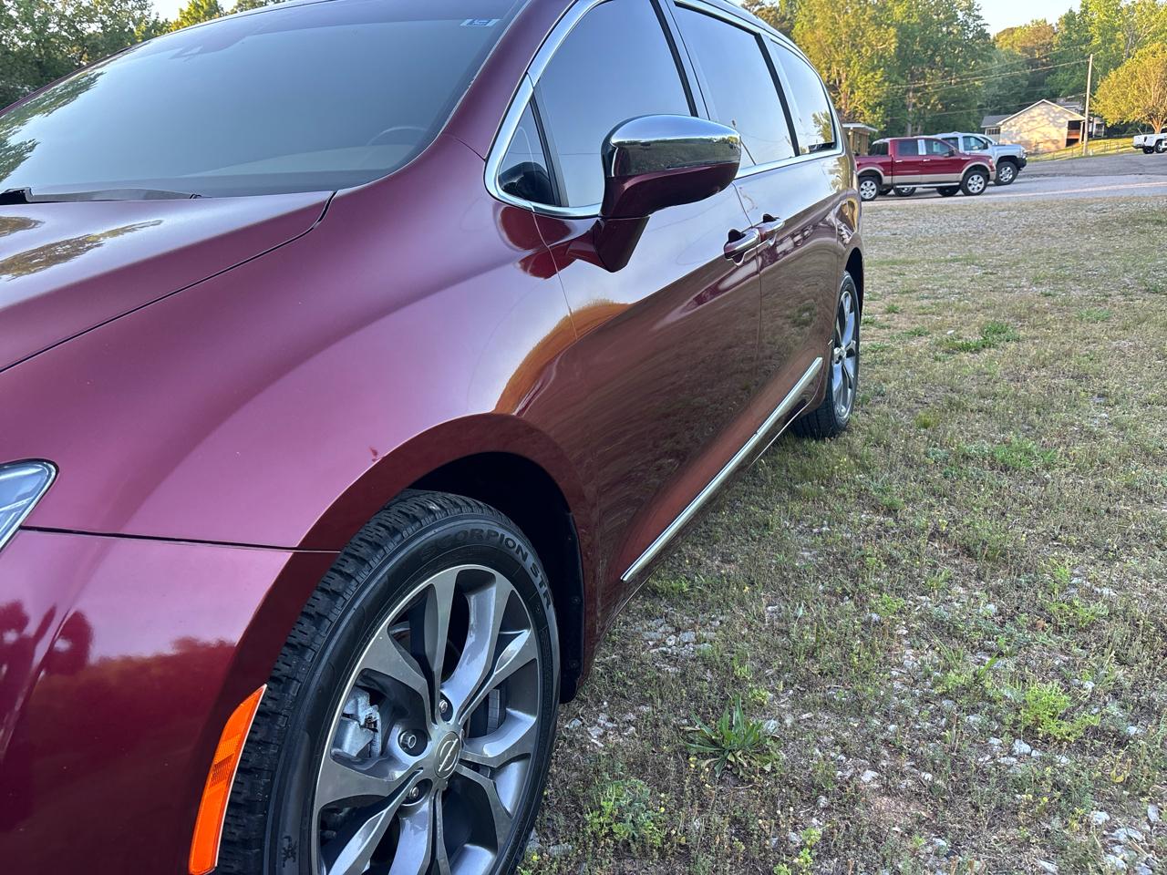 Chrysler Pacifica Limited 2017
