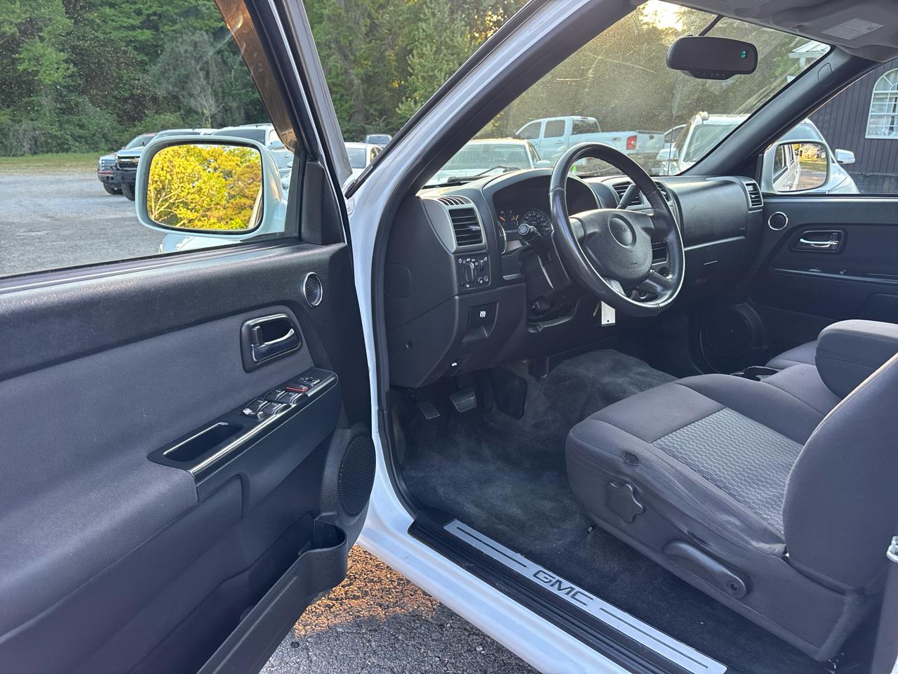 GMC Canyon SLE Crew Cab 2WD 2012