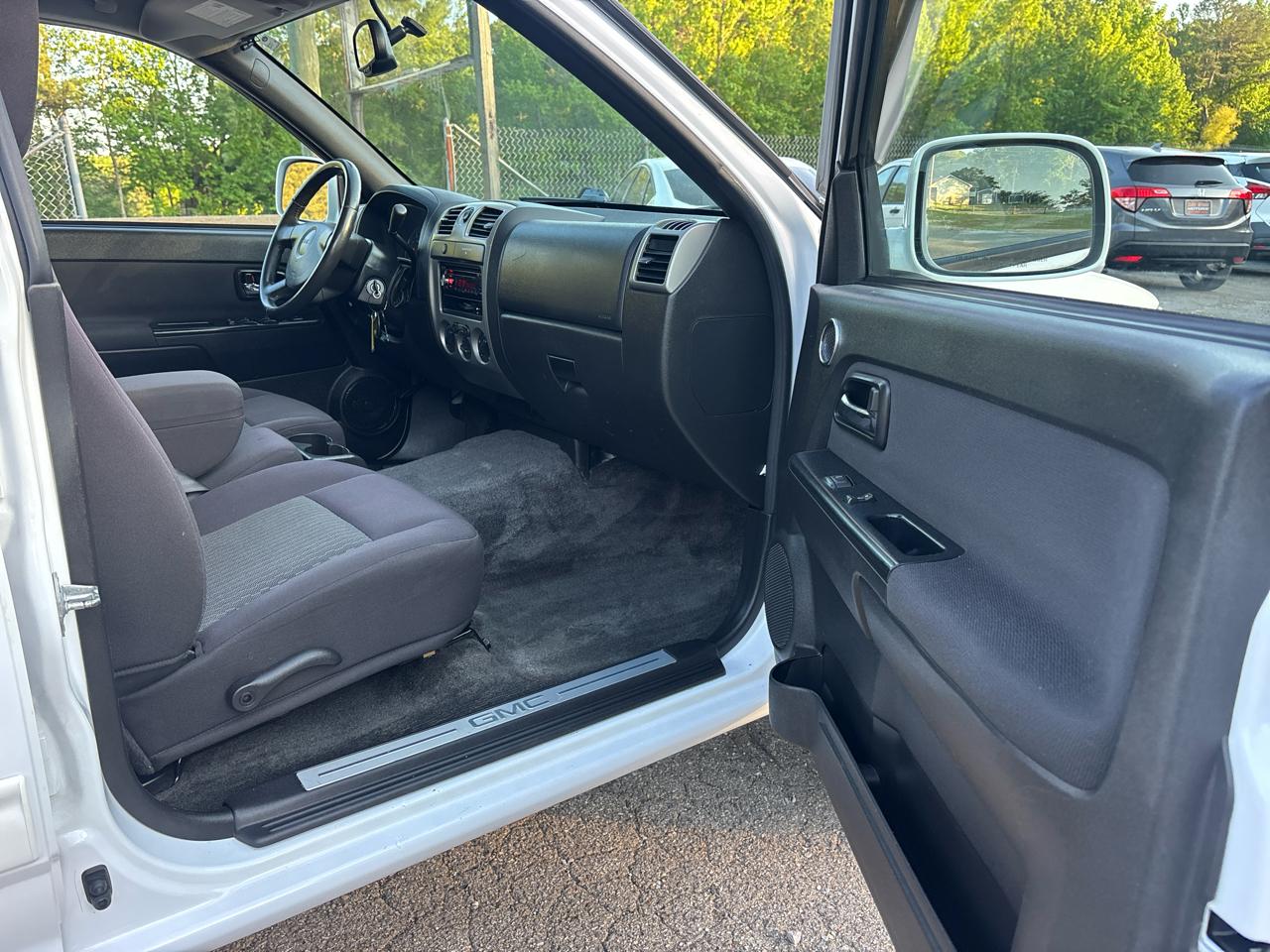 GMC Canyon SLE Crew Cab 2WD 2012