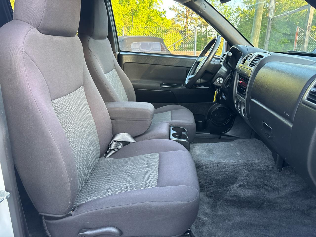 GMC Canyon SLE Crew Cab 2WD 2012