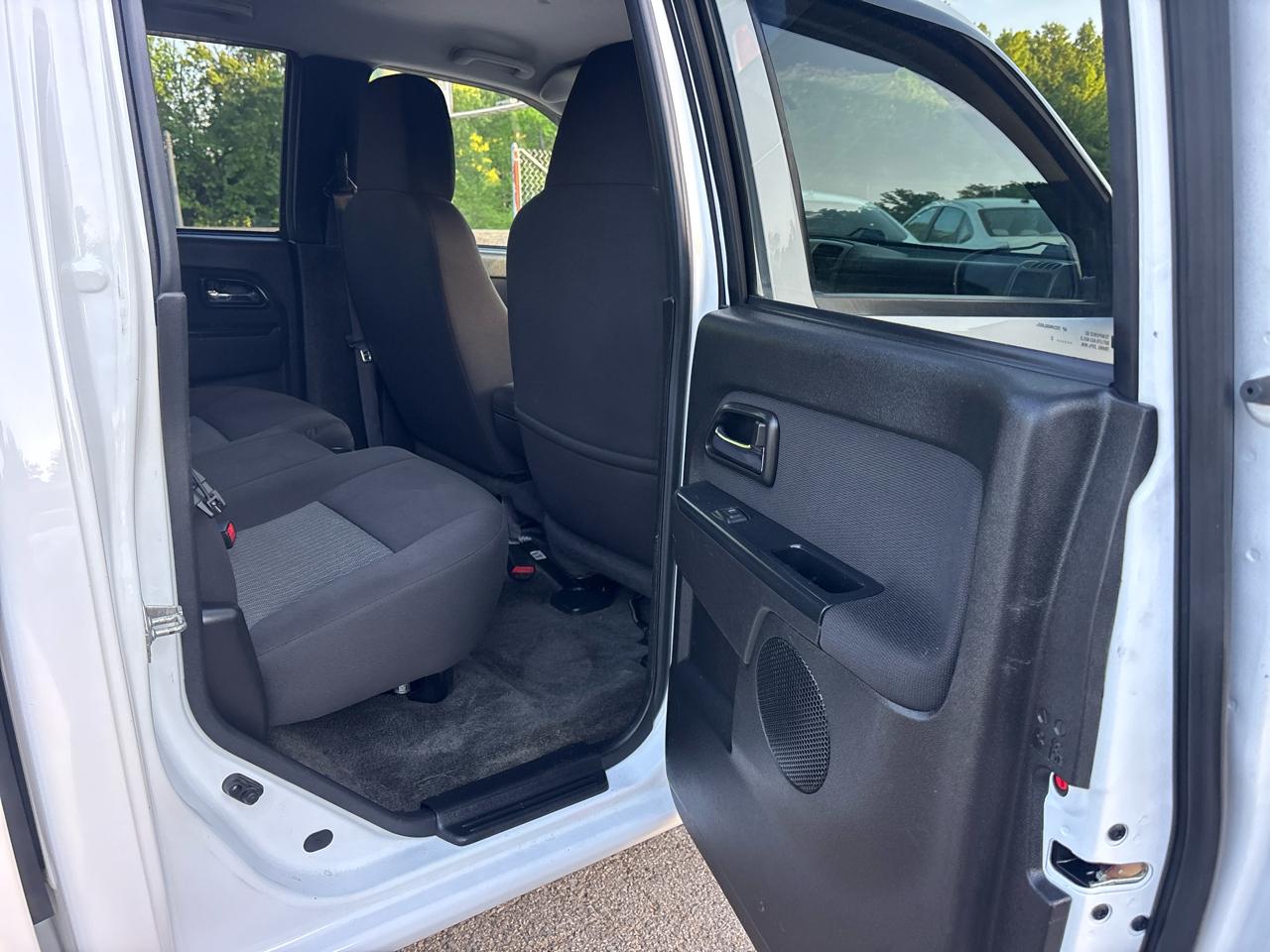 GMC Canyon SLE Crew Cab 2WD 2012