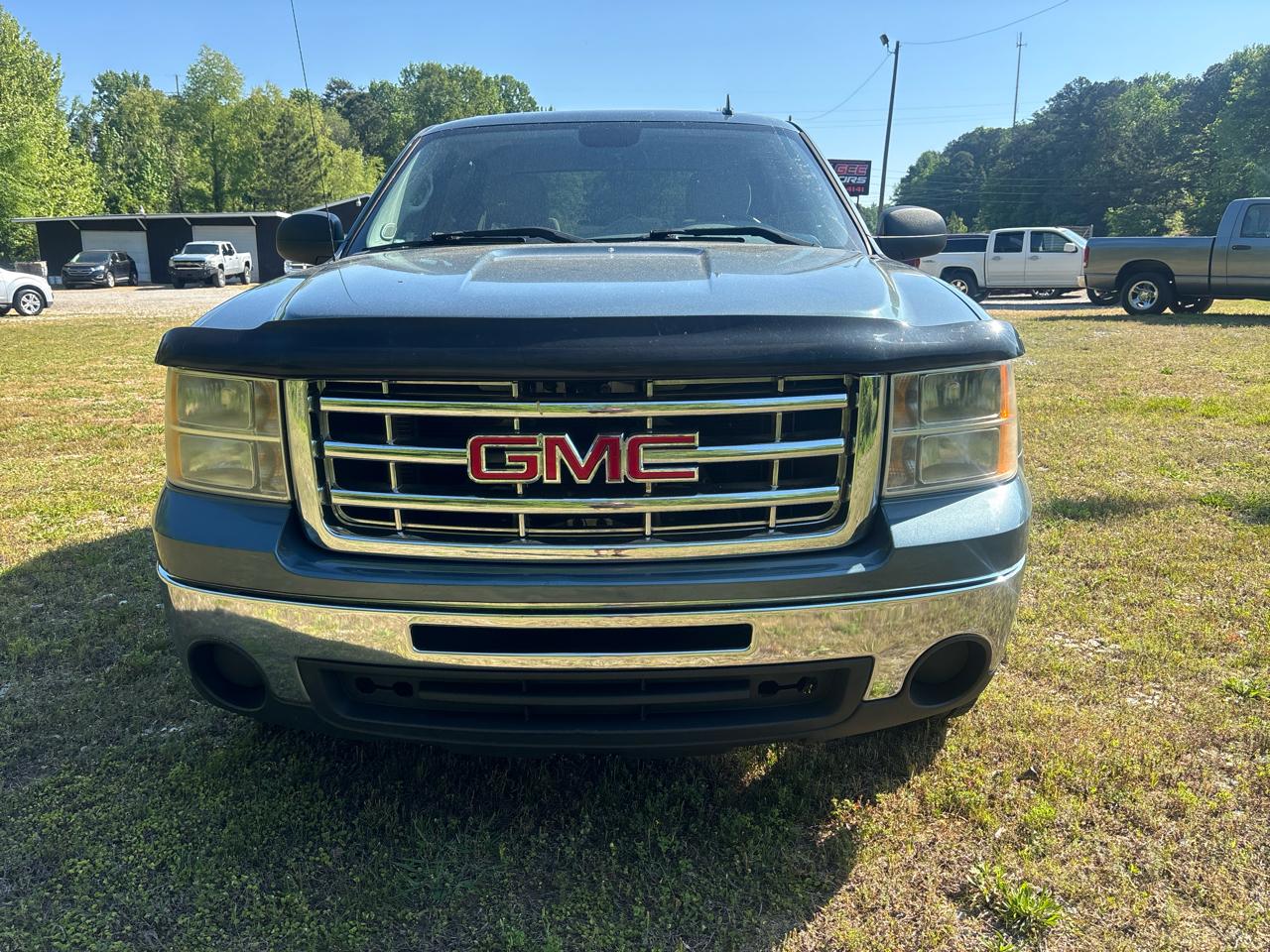 GMC Sierra 1500 SLE Crew Cab 2WD 2011