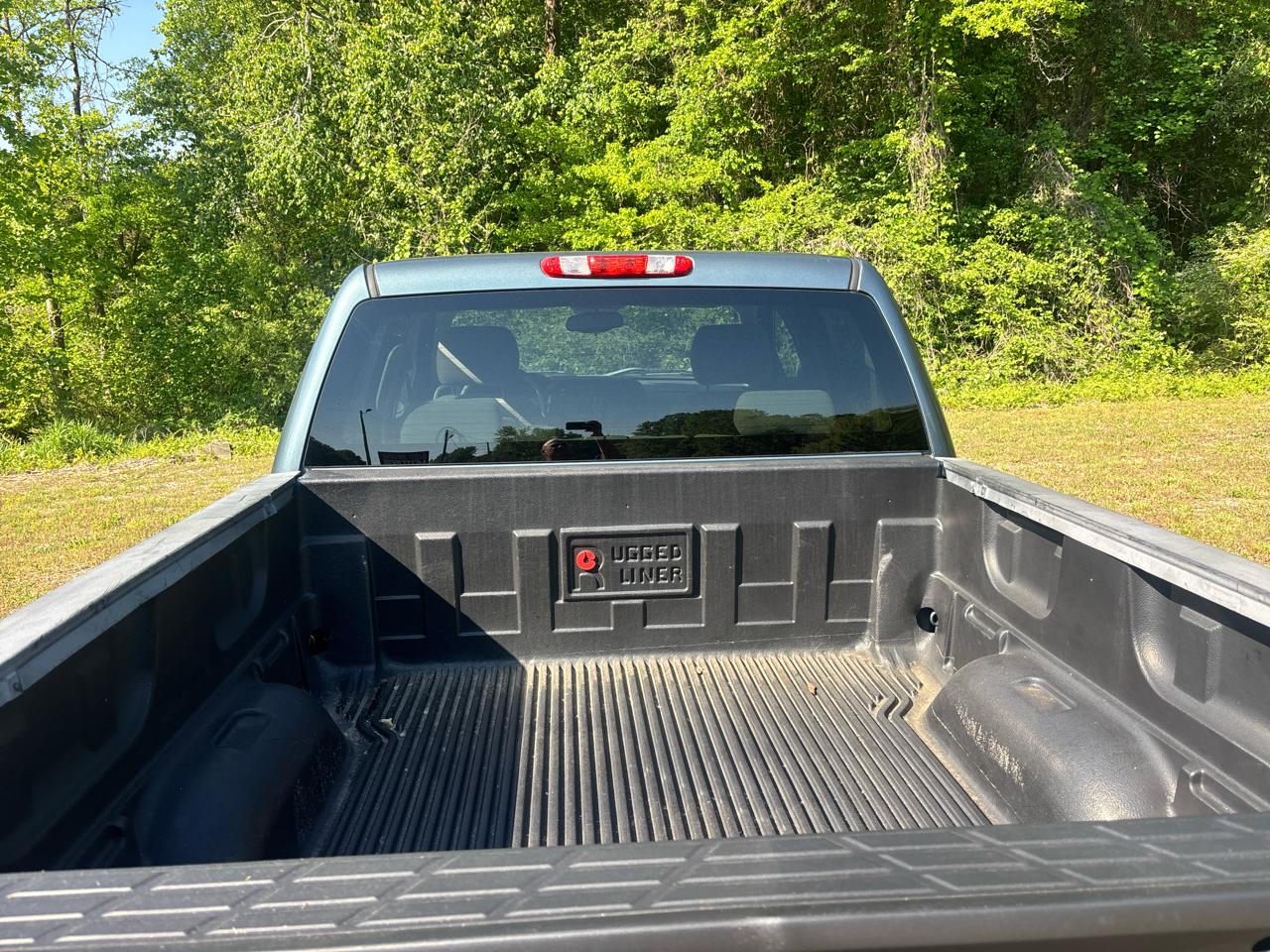 GMC Sierra 1500 SLE Crew Cab 2WD 2011