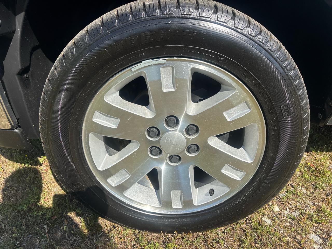 GMC Sierra 1500 SLE Crew Cab 2WD 2011