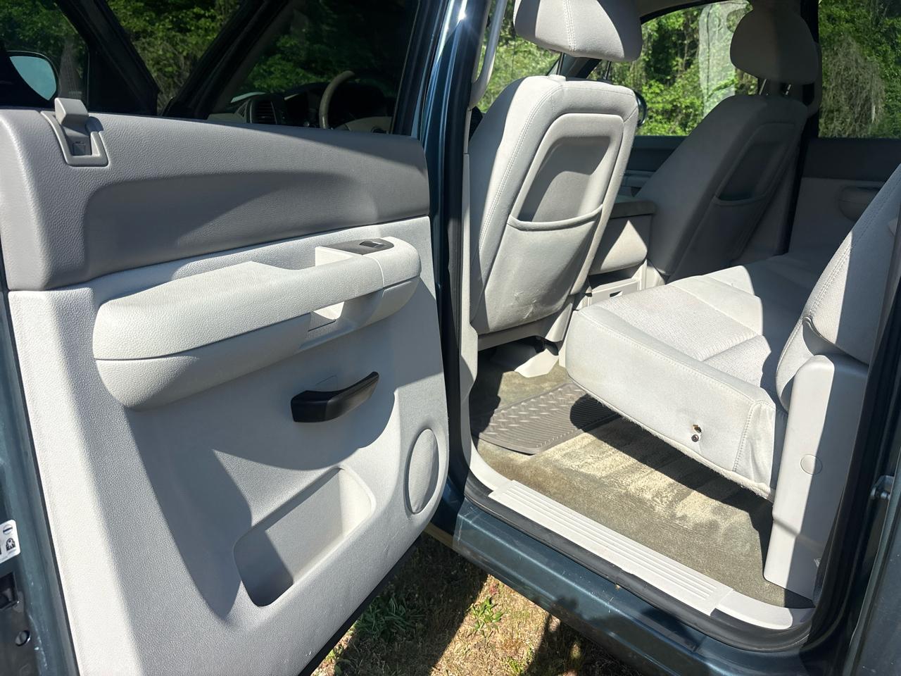 GMC Sierra 1500 SLE Crew Cab 2WD 2011