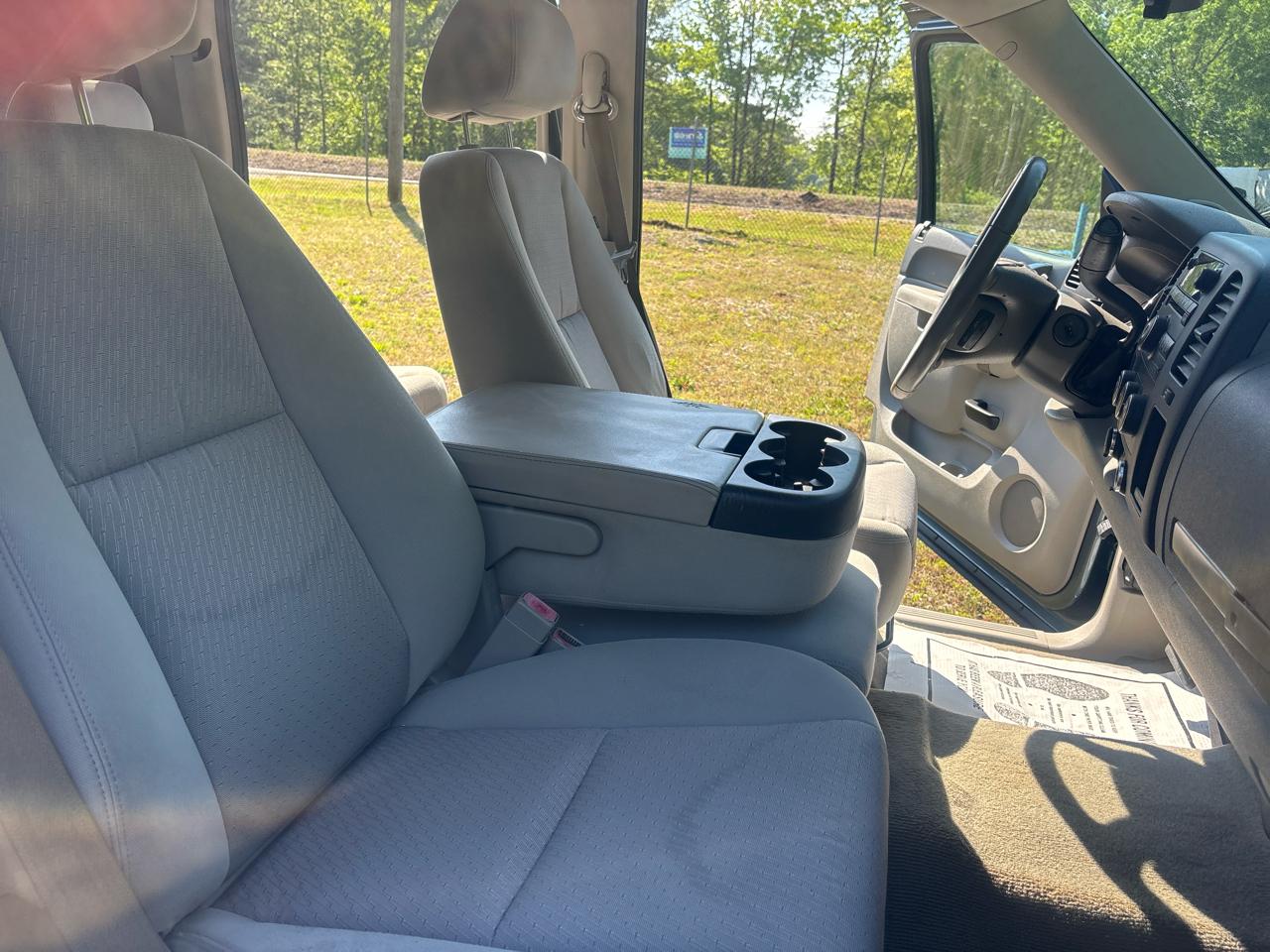 GMC Sierra 1500 SLE Crew Cab 2WD 2011