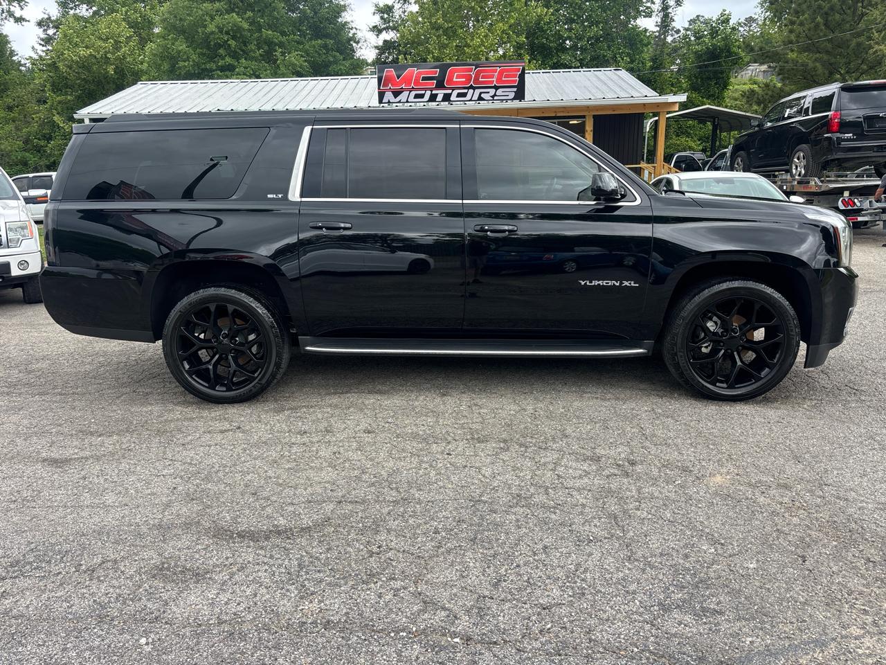 GMC Yukon XL SLT 2WD 2017