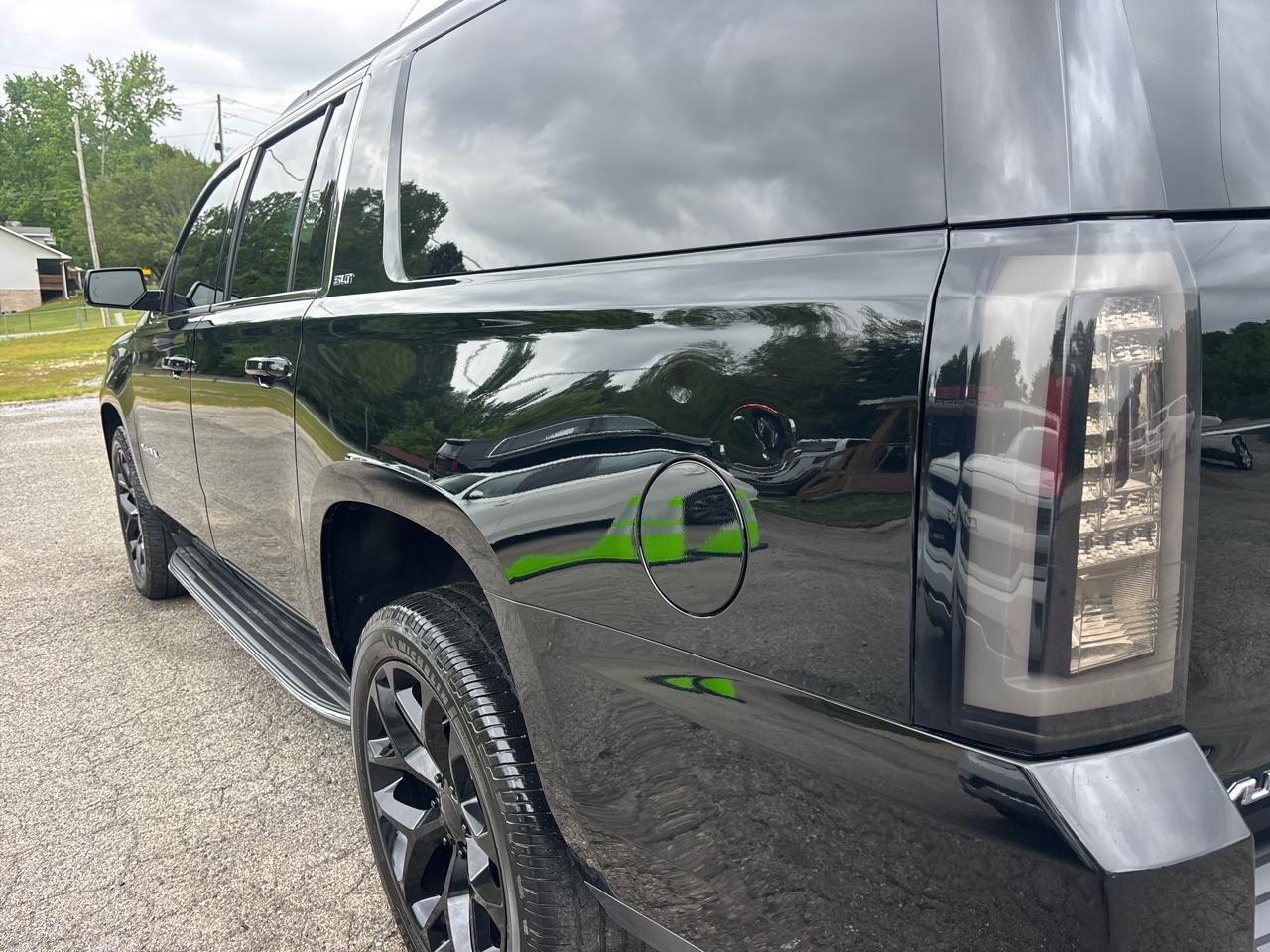 GMC Yukon XL SLT 2WD 2017