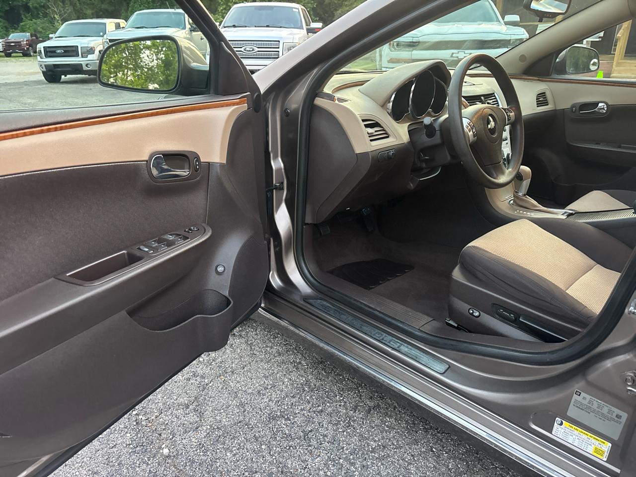 Chevrolet Malibu 1LT 2012