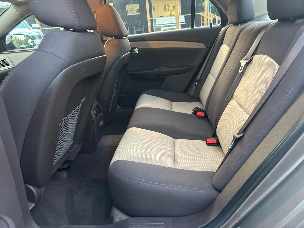 Chevrolet Malibu 1LT 2012