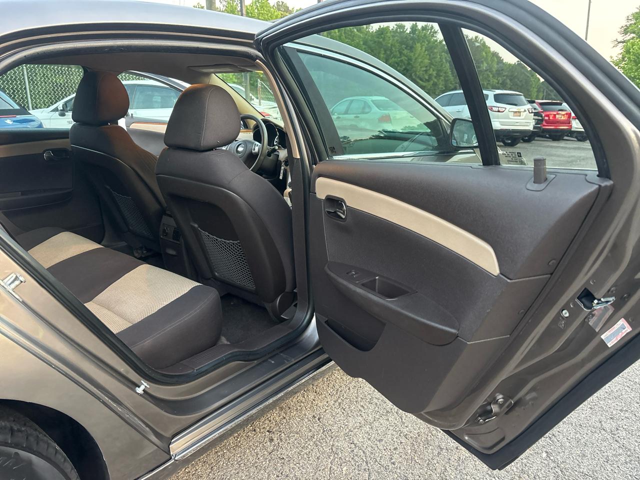 Chevrolet Malibu 1LT 2012