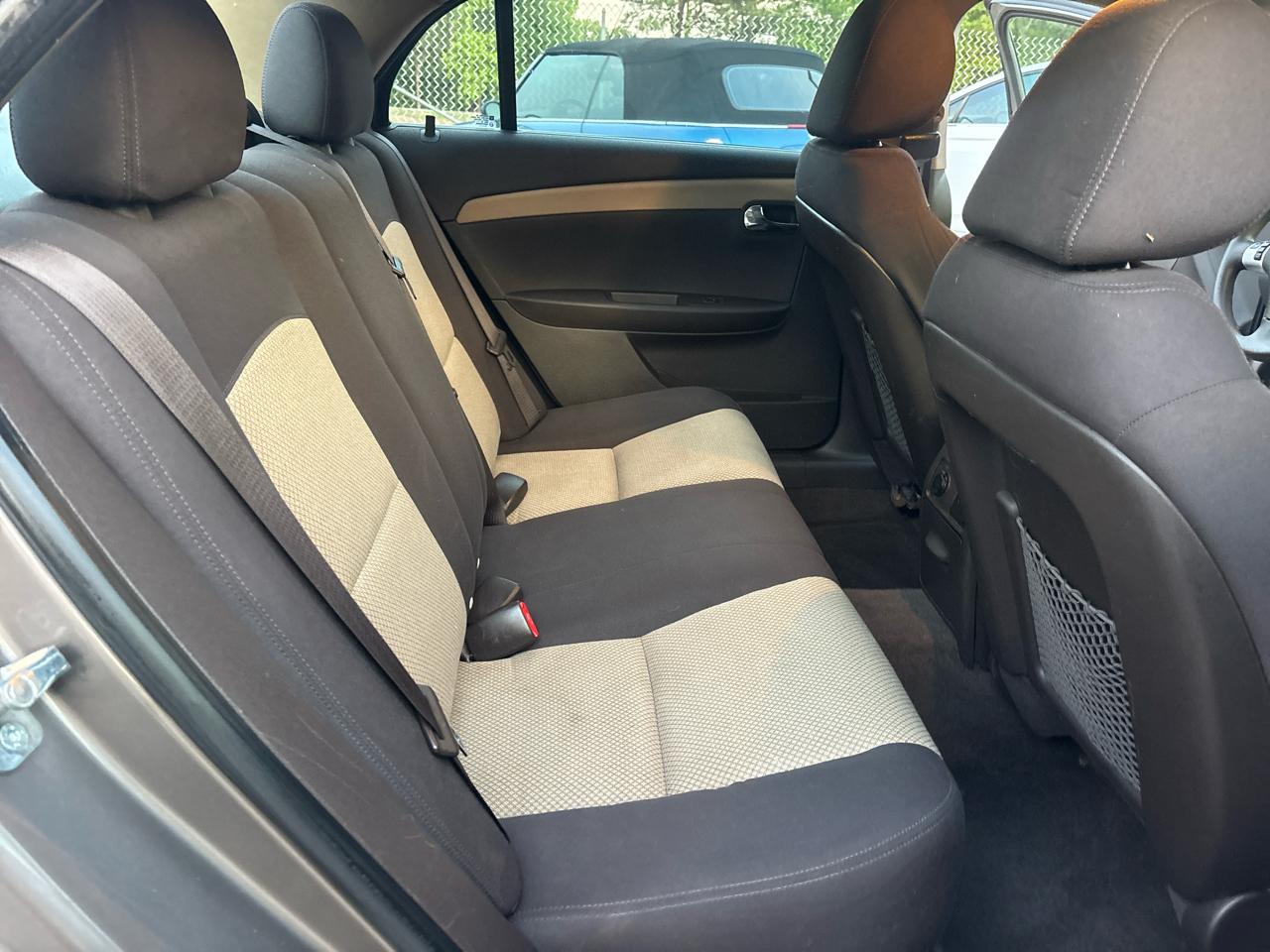 Chevrolet Malibu 1LT 2012