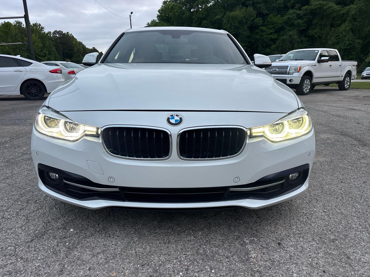 BMW 3-Series 330i SULEV Sedan 2017