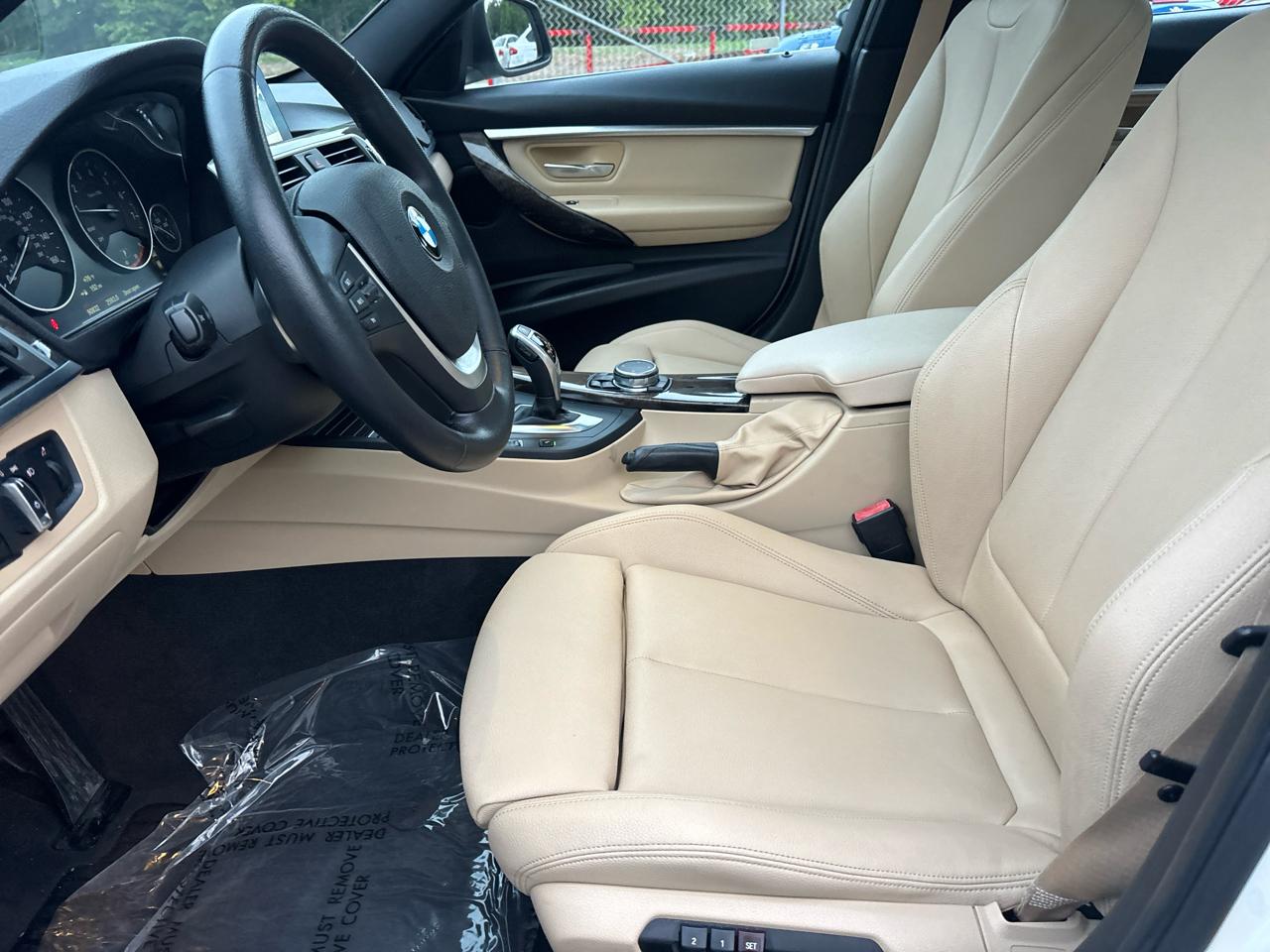 BMW 3-Series 330i SULEV Sedan 2017