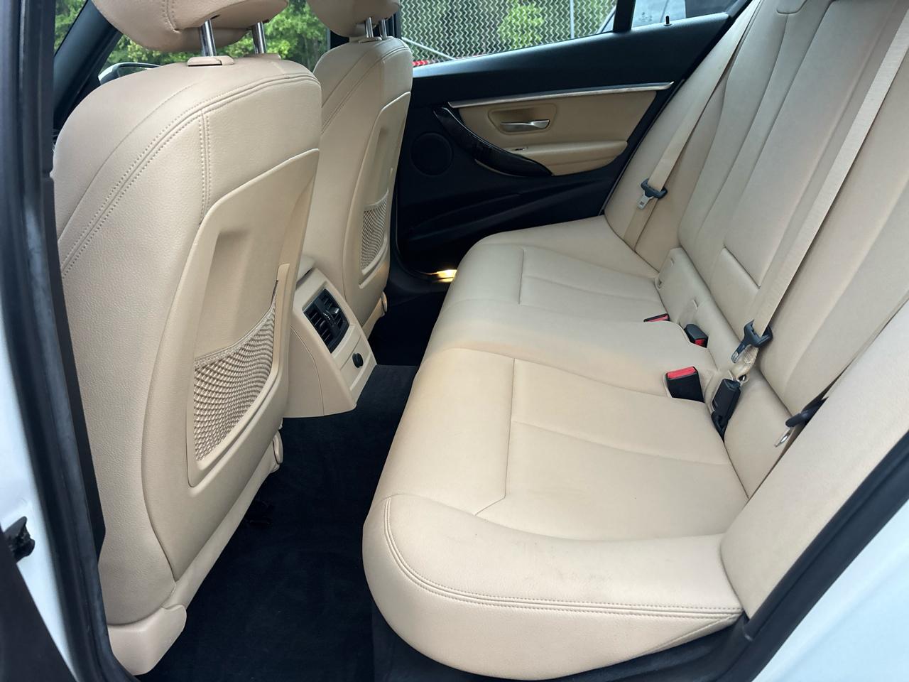 BMW 3-Series 330i SULEV Sedan 2017