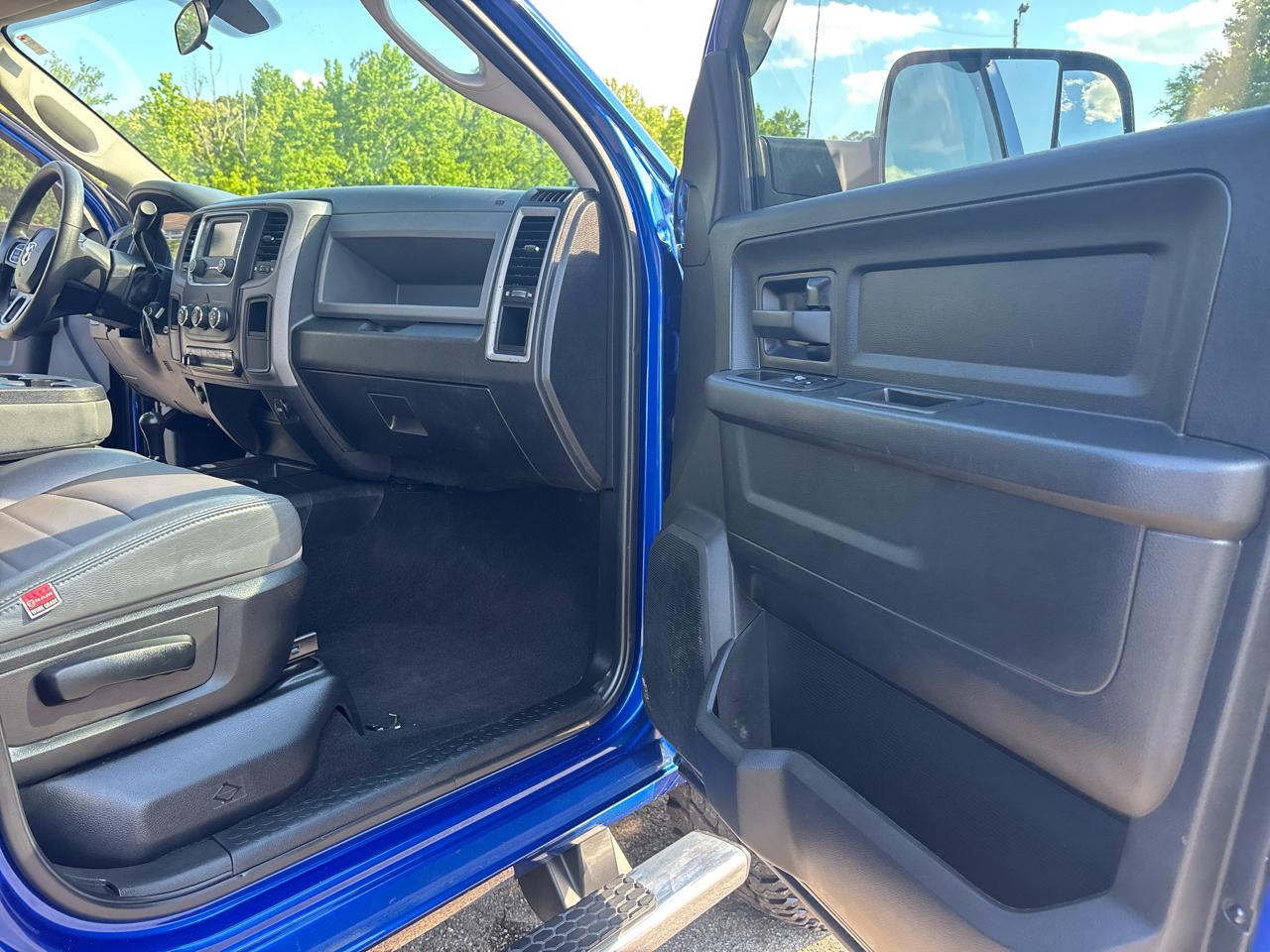 RAM 2500 Tradesman Crew Cab SWB 4WD 2018