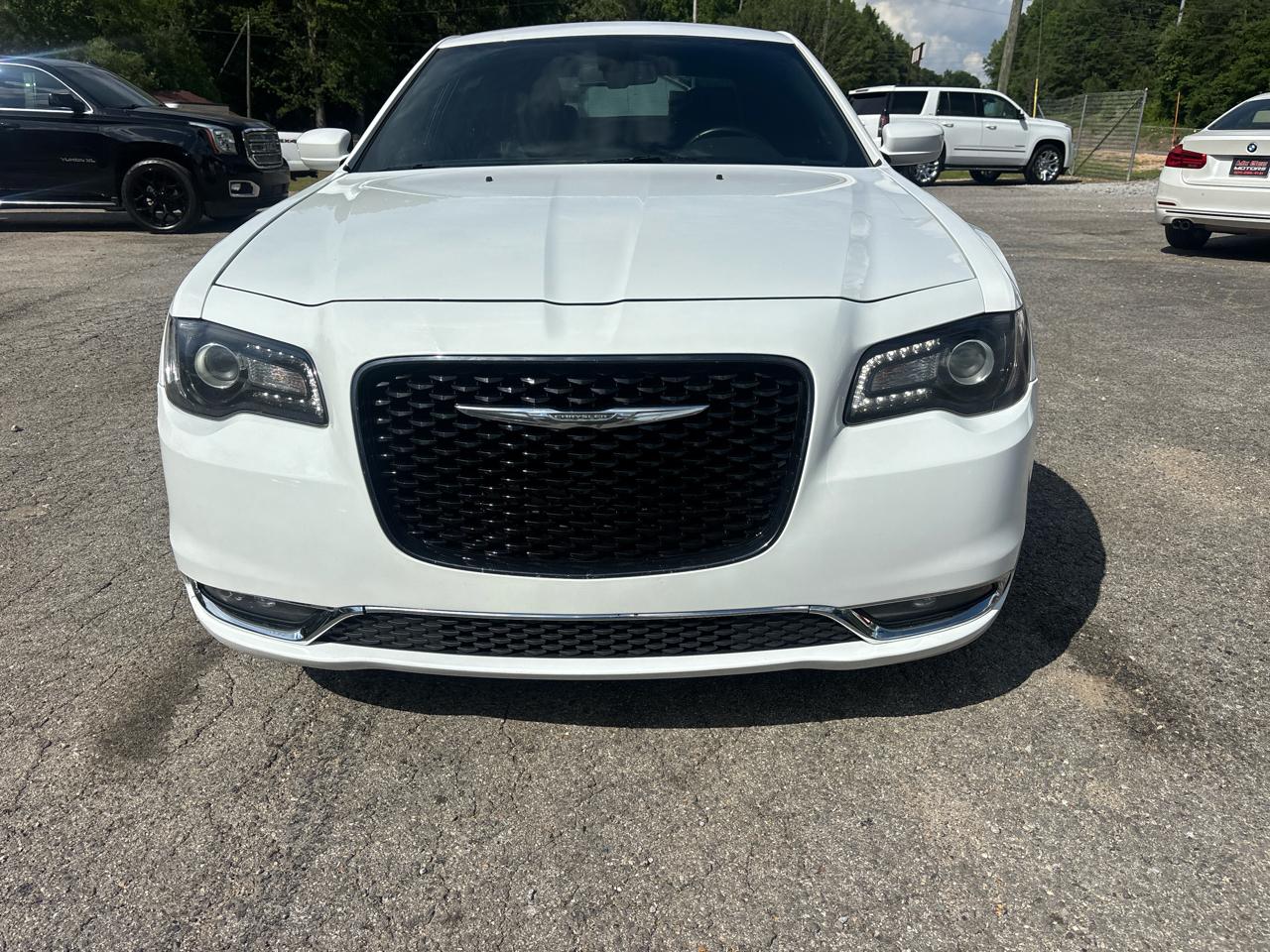 Chrysler 300 S V6 RWD 2019