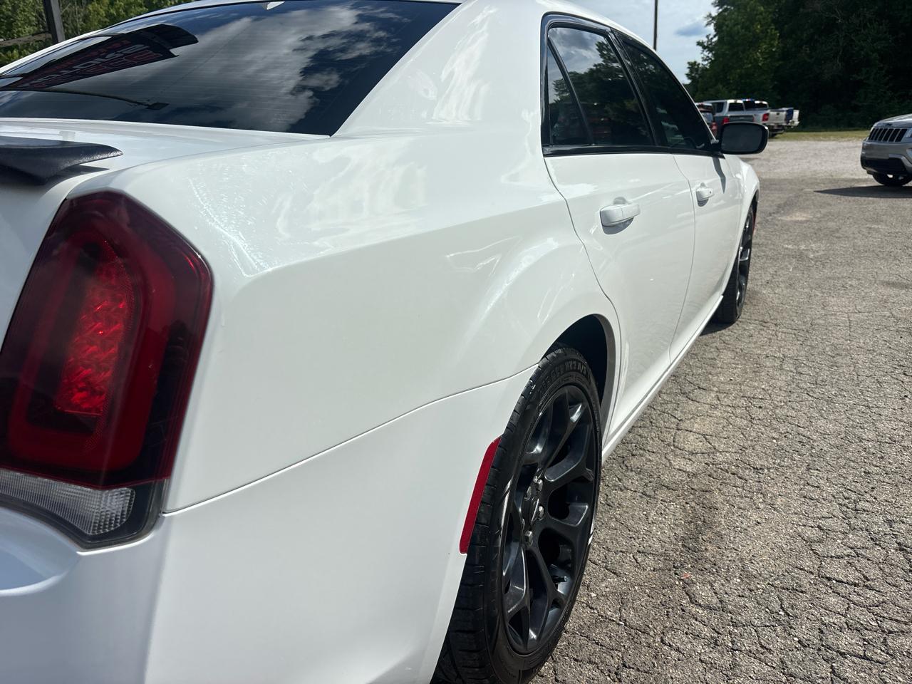 Chrysler 300 S V6 RWD 2019