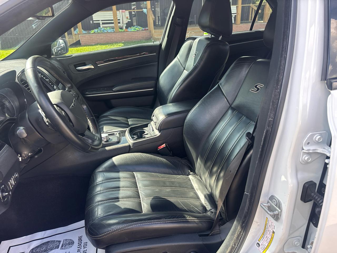 Chrysler 300 S V6 RWD 2019
