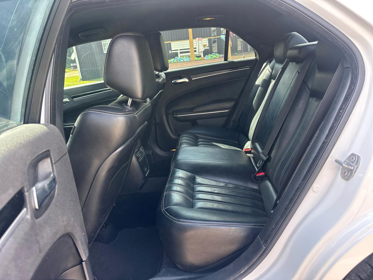 Chrysler 300 S V6 RWD 2019