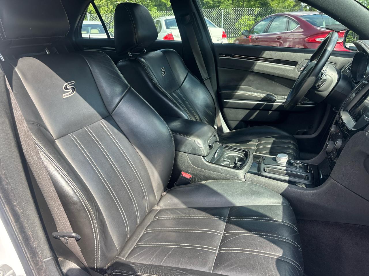 Chrysler 300 S V6 RWD 2019