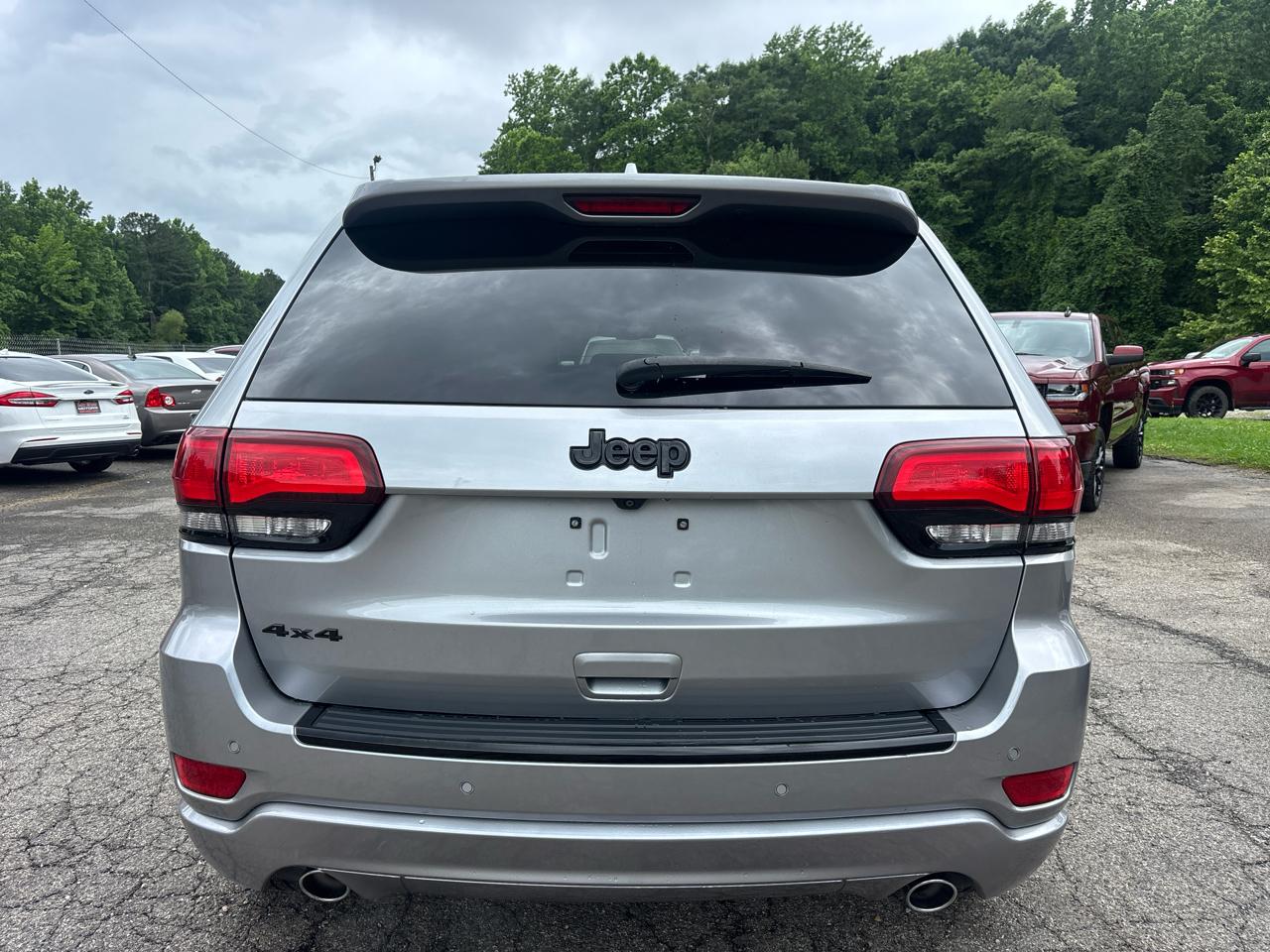 Jeep Grand Cherokee Laredo 4WD 2015