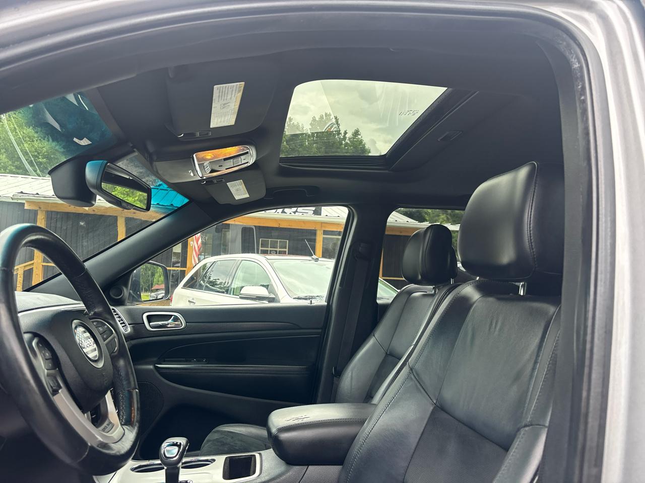 Jeep Grand Cherokee Laredo 4WD 2015