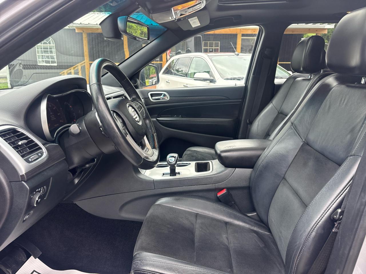 Jeep Grand Cherokee Laredo 4WD 2015