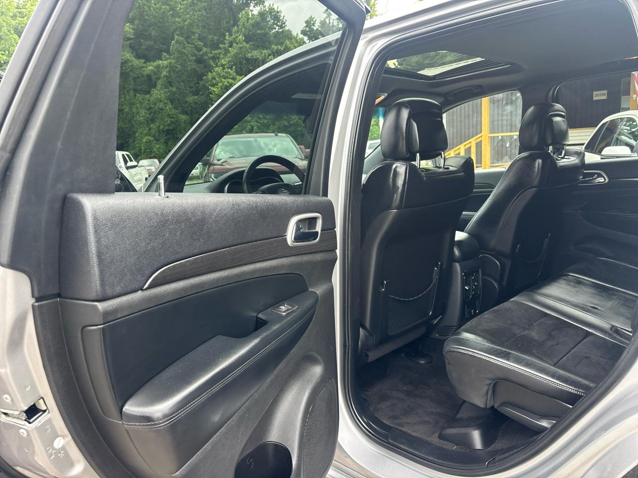 Jeep Grand Cherokee Laredo 4WD 2015