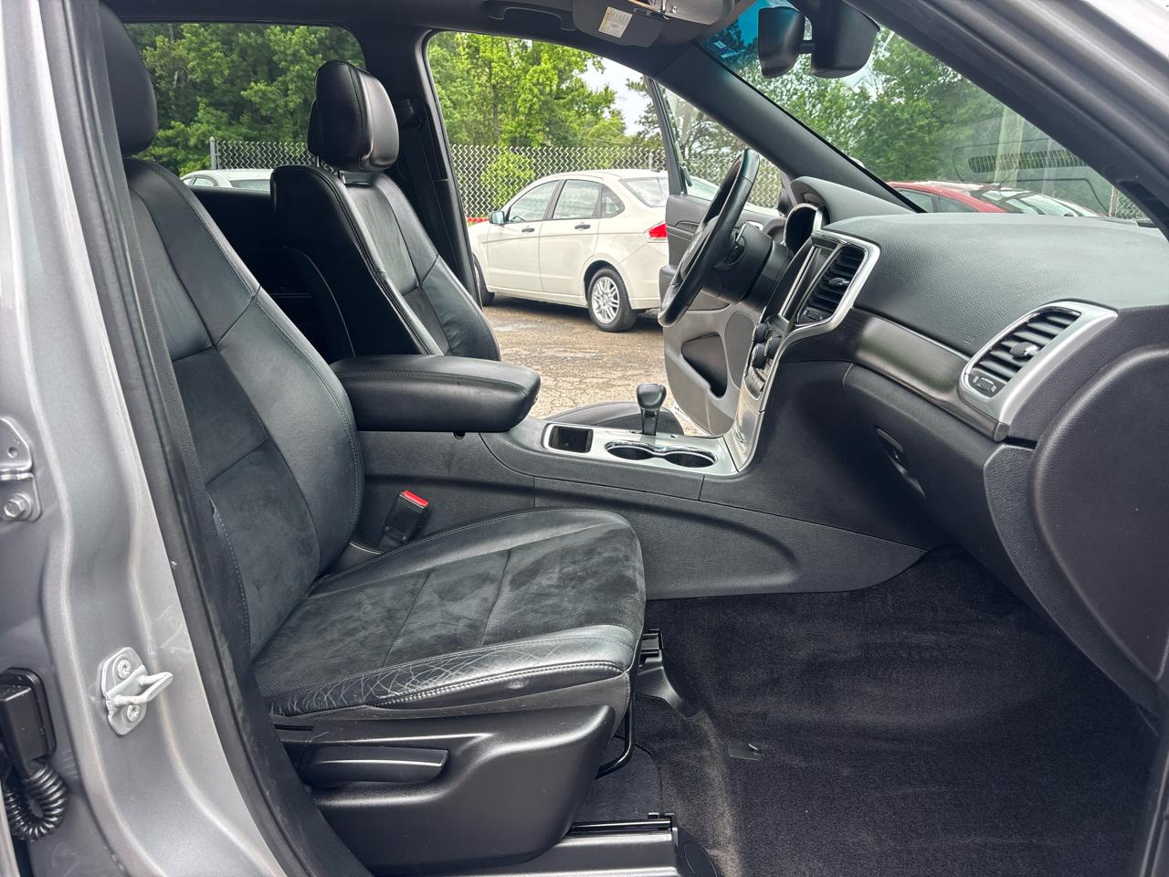 Jeep Grand Cherokee Laredo 4WD 2015